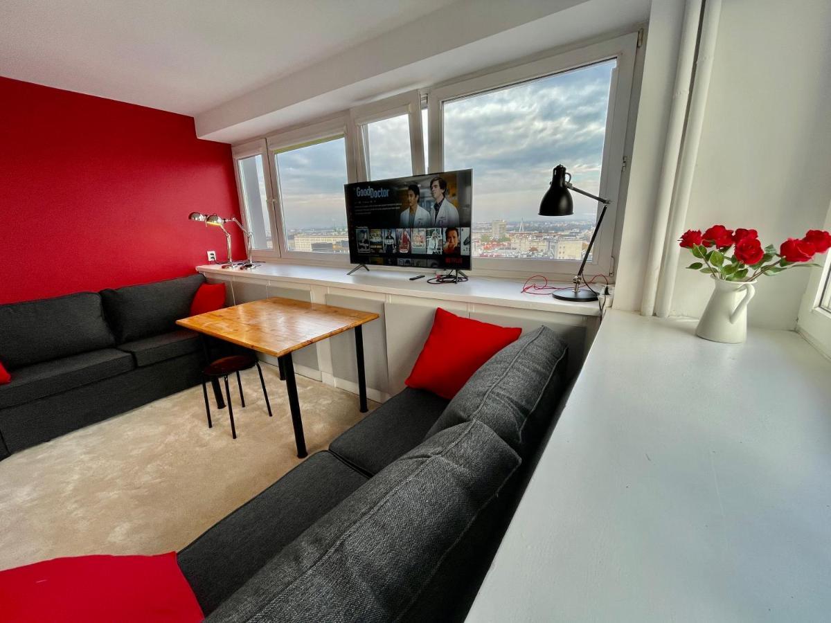 Sawa 3 Metro X2 Fast Wifi 50'Tv Netflx Hbo Appletv+ Amazontv Lejlighed Warszawa Eksteriør billede